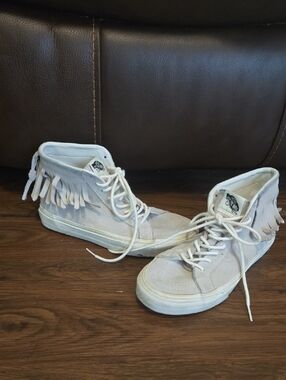 Vans Women's Lace-Up High-Top Fringe Boots in Light Gray